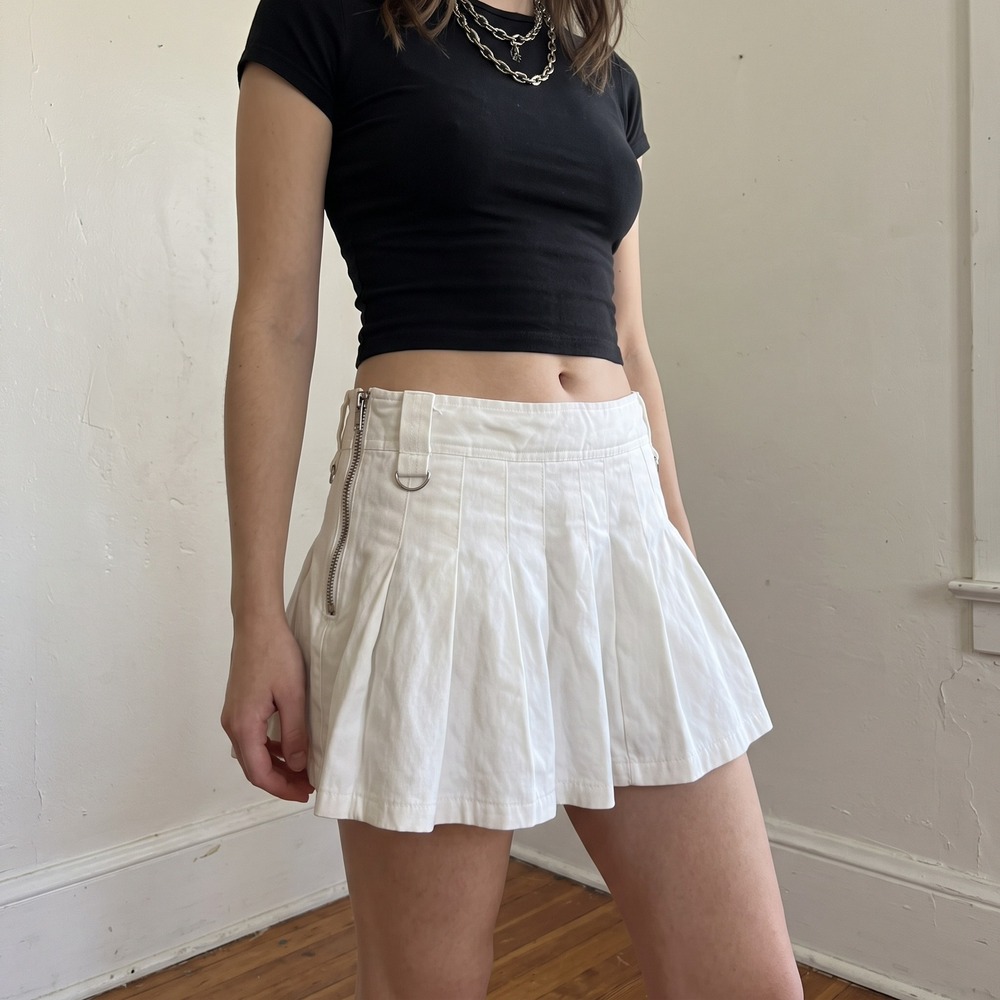 The Kript Womens Skort Medium White Pleated Side Zip D-Ring Y2K Cybercore Skirt